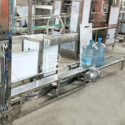3,4 * 0,78 * 1,95m 3 Trong 1 Dây chuyền chiết rót Gallon 120 nhà cung cấp