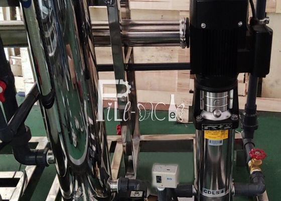 Nước uống 2000 LPH RO Plant với máy tiệt trùng UV nhà cung cấp