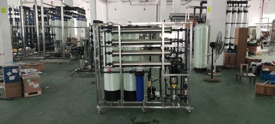 2000LPH Nước uống Nhà máy xử lý nước RO với màng 4040 cho nhà máy nước nhà cung cấp