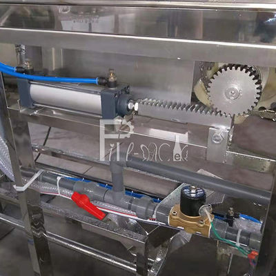 Máy chiết rót bình Gallon Sus 316 3 200BPH với giá đỡ chai